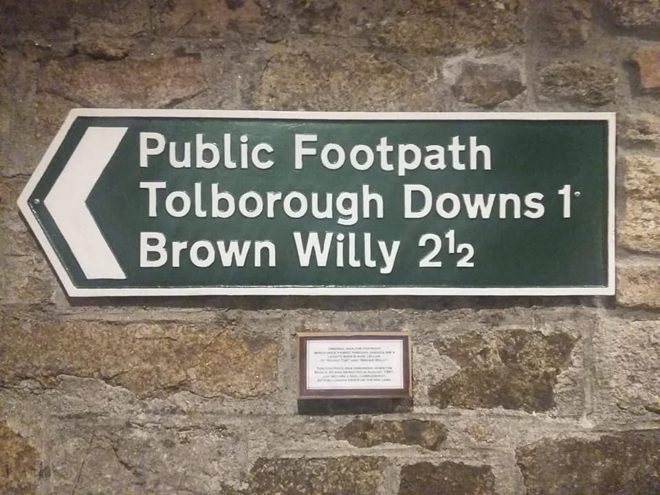 brown_willy_sign.jpg